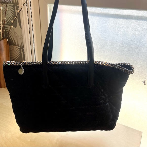 Stella McCartney Falabella black quilted tote with silver chain hardware vegan - Picture 2 of 16